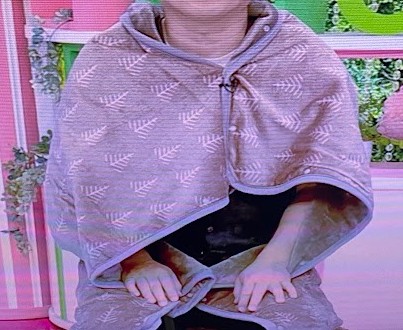 ガウンのように着られる 電気マルチブランケット